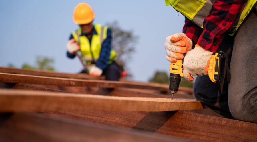 Professional New roof installation in Oak Park, CA